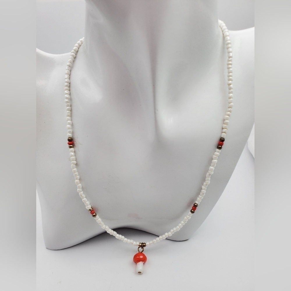 Cottagecore valley mushroom necklace 😍 N2417